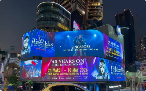 Les Misérables Singapore campaign on curved LED billboards in Bangkok, Thailand